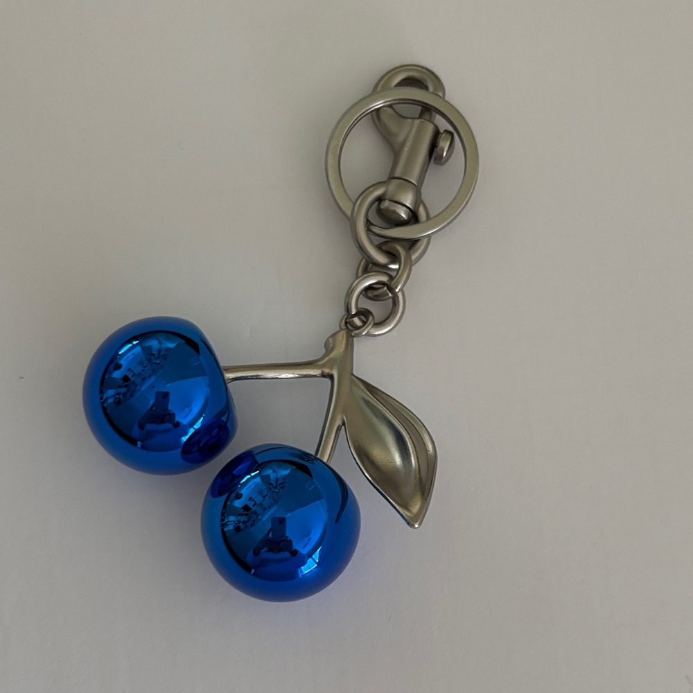 ☀️Blue Cherry Keychain - Picture 2 of 2